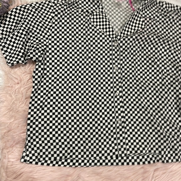 NWT Terez Short Sleeve Button Down in Racing Check - Picture 6 of 10
